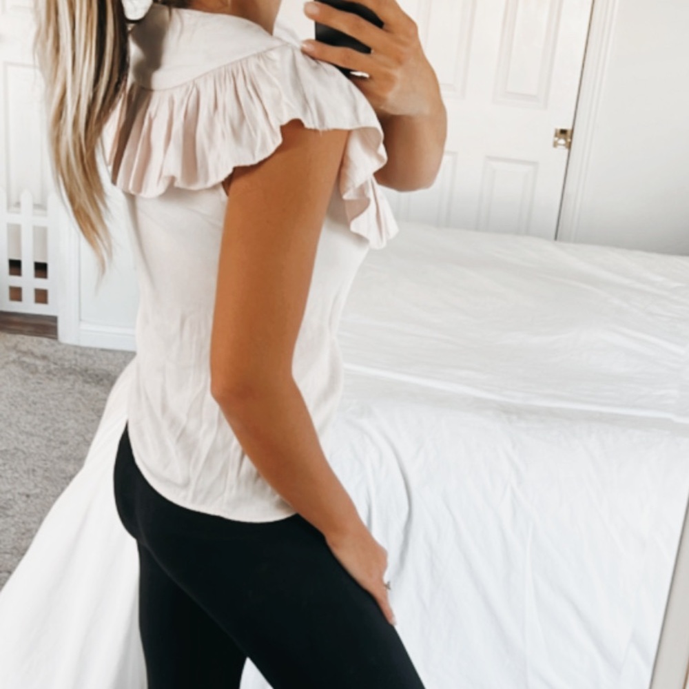 H.Y.M. Ruffle Top - Picture 2 of 6
